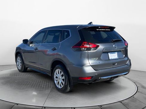 Used 2018 Nissan Rogue S image 3