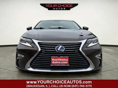 Used 2016 Lexus ES 300h w/ Luxury Package w/Wood Trim FWD image 8