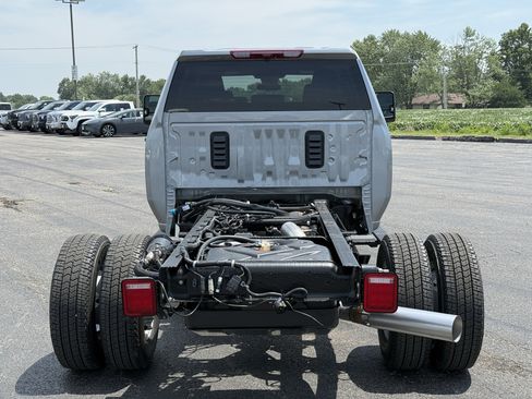 New 2026 GMC Sierra 3500 Pro w/ Convenience Package AWD/4WD image 6