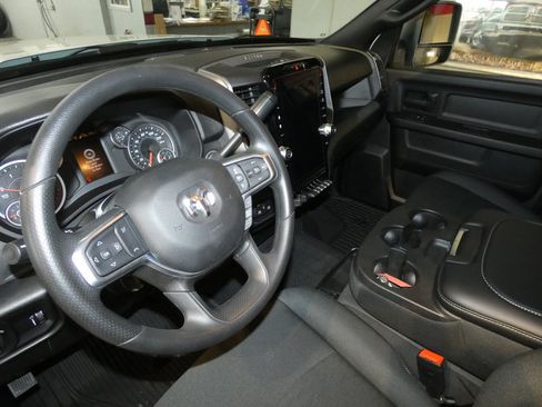 Used 2025 RAM 2500 Tradesman AWD/4WD image 10