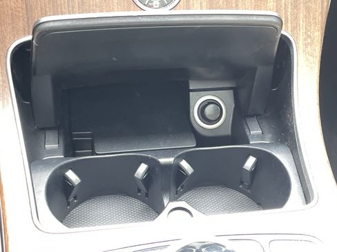 Used 2019 Mercedes-Benz C 300 4MATIC Sedan image 33