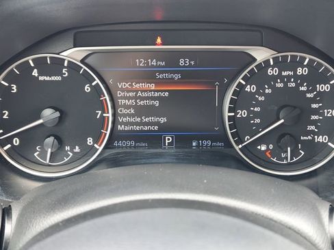 Used 2023 Nissan Altima 2.5 SR FWD image 16