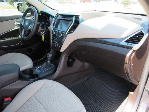 Used 2017 Hyundai Santa Fe Sport image 11