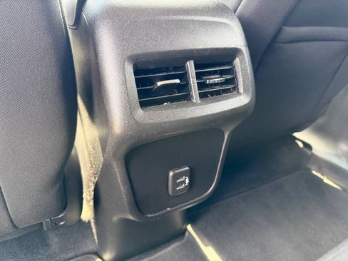 Used 2020 Chevrolet Equinox LT AWD/4WD image 12