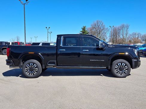 Used 2025 GMC Sierra 3500 Denali Ultimate AWD/4WD image 26