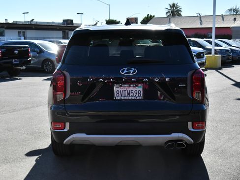 Used 2021 Hyundai Palisade SEL w/ Winter Package AWD/4WD image 7