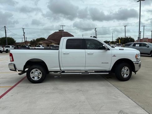 Used 2021 RAM 2500 Big Horn AWD/4WD image 2