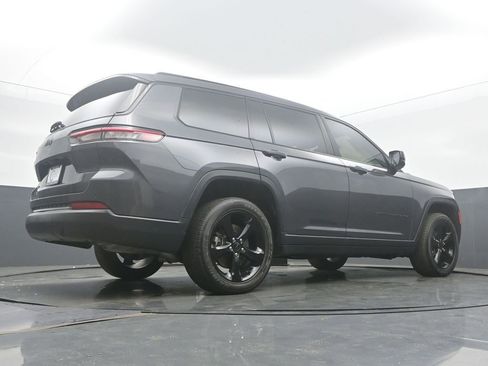 Used 2023 Jeep Grand Cherokee L Laredo AWD/4WD image 51