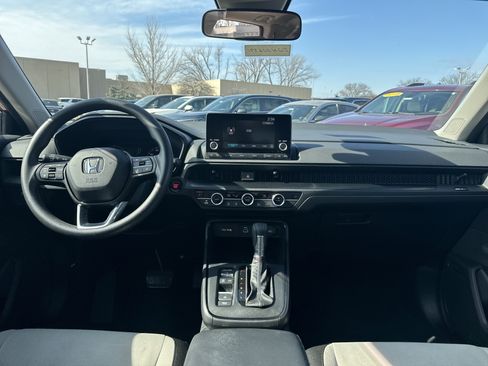 Certified 2024 Honda CR-V EX image 18