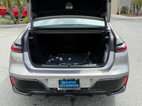 New 2026 BMW 740i w/ Premium Package RWD image 15