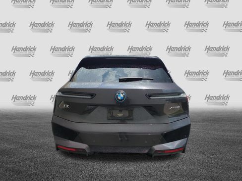 Used 2023 BMW iX xDrive50 w/ Premium Package AWD/4WD image 9