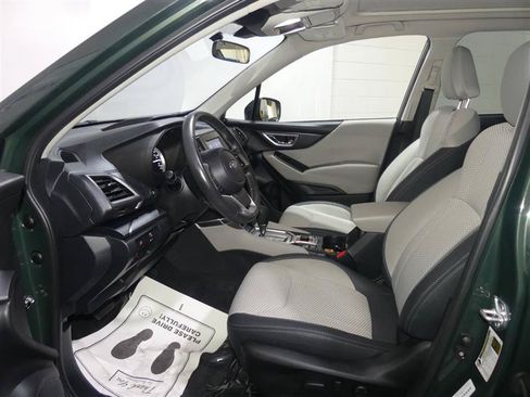 Used 2024 Subaru Forester Premium AWD/4WD image 19