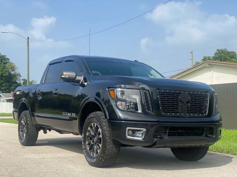 Used 2019 Nissan Titan PRO-4X image 1