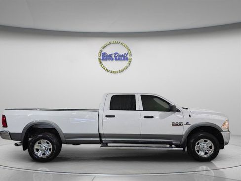 Used 2018 RAM 2500 Tradesman w/ Chrome Appearance Group AWD/4WD image 6