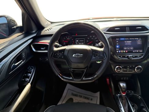 Used 2023 Chevrolet TrailBlazer RS w/ Convenience Package image 12