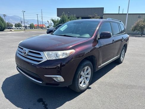 Used 2012 Toyota Highlander SE w/ Tow Pkg AWD/4WD image 4