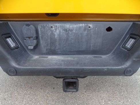 Used 2019 Ford F150 4x4 SuperCrew XL w/ Equipment Group 101A Mid image 9