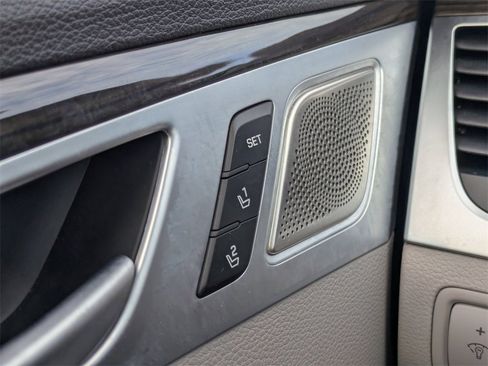 Used 2018 Genesis G80 3.8 w/ Option Group 02 image 23