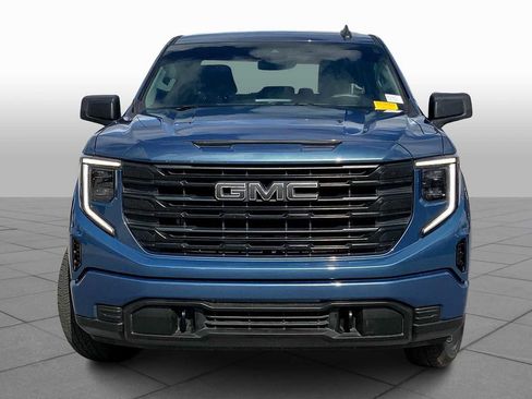 Used 2024 GMC Sierra 1500 Pro w/ Graphite Edition AWD/4WD image 4
