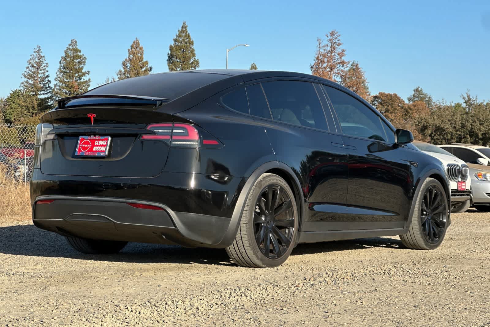 Used 2022 Tesla Model X AWD/4WD image 3