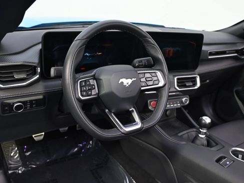 Used 2025 Ford Mustang GT Premium RWD image 15