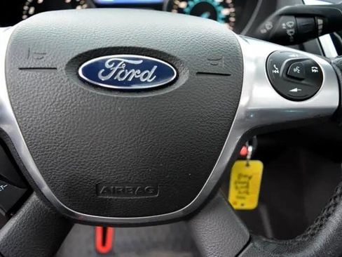 Used 2014 Ford Focus SE w/ Equipment Group 201A image 20