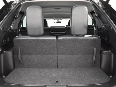 Used 2024 Mitsubishi Outlander FWD image 16
