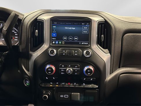 Used 2022 GMC Sierra 1500 SLE w/ X31 Off-Road Package image 29