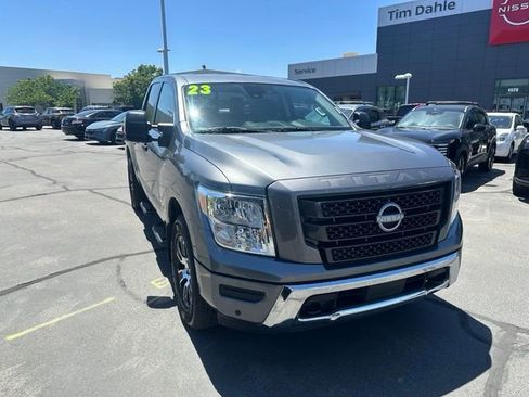 Used 2024 Nissan Titan SV w/ SV Convenience Package AWD/4WD image 3
