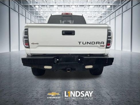 Used 2015 Toyota Tundra SR5 w/ SR5 Upgrade Package image 7