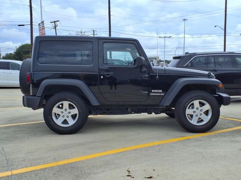 Used 2014 Jeep Wrangler Sport w/ Quick Order Package 24S AWD/4WD image 5