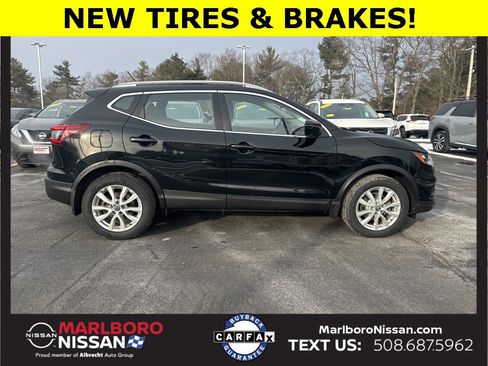 Certified 2022 Nissan Rogue Sport SV w/ Technology Package image 8