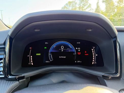 Used 2026 Toyota Camry SE image 9