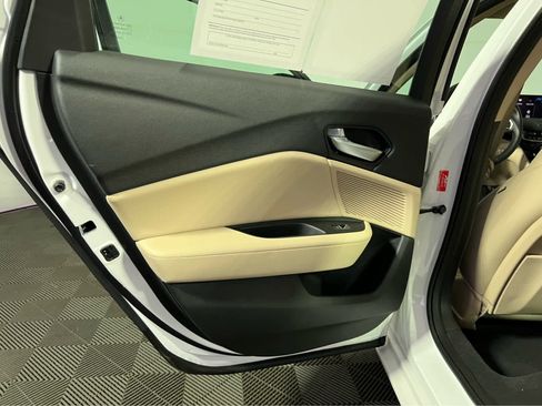 Used 2025 Acura TLX w/ Technology Package image 25