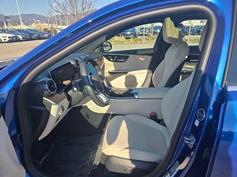 Used 2025 Mercedes-Benz C 300 Sedan image 22