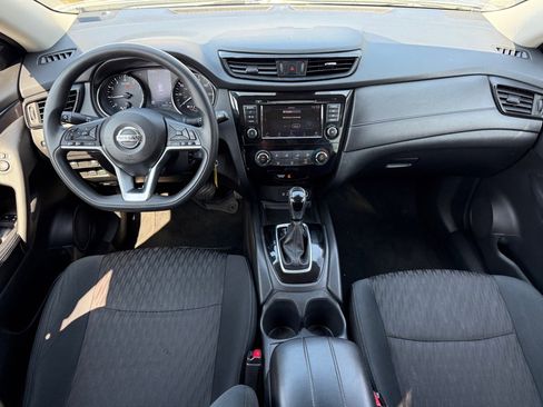 Used 2019 Nissan Rogue S FWD image 17