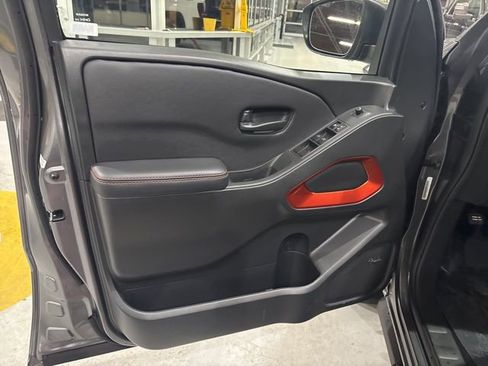 Used 2026 Nissan Frontier PRO-4X w/ Pro Premium Package image 12
