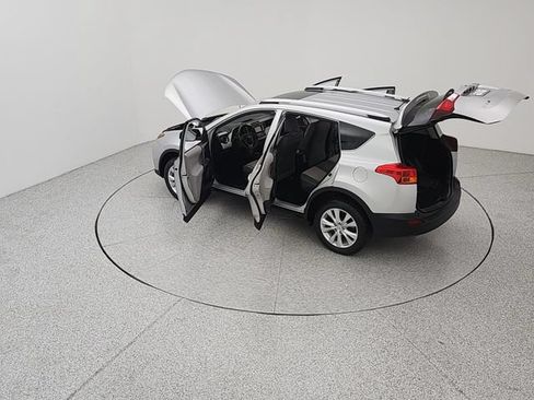 Used 2013 Toyota RAV4 Limited AWD/4WD image 24