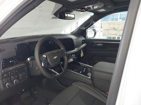 New 2026 Chevrolet Suburban Premier w/ Sun And Tow Package image 2