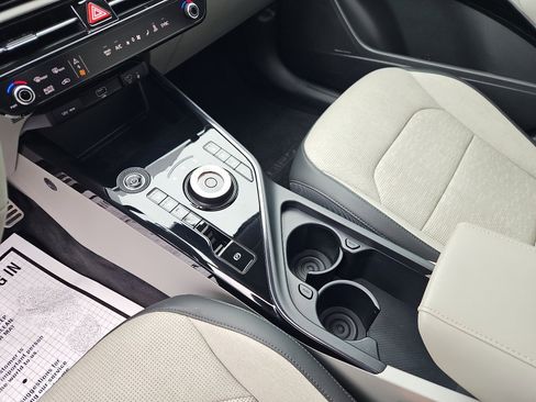 Used 2024 Kia Niro Wave image 20