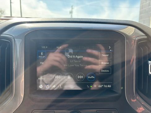 Used 2019 Chevrolet Silverado 1500 Custom Trail Boss w/ Custom Convenience Package AWD/4WD image 24