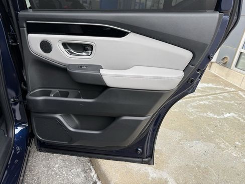 New 2025 Honda Pilot EX-L image 41