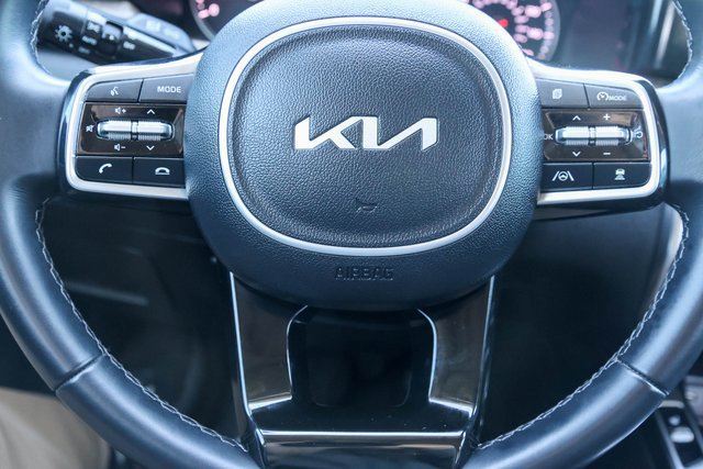 Used 2022 Kia Sorento EX w/ Panoramic Sunroof Package FWD image 30