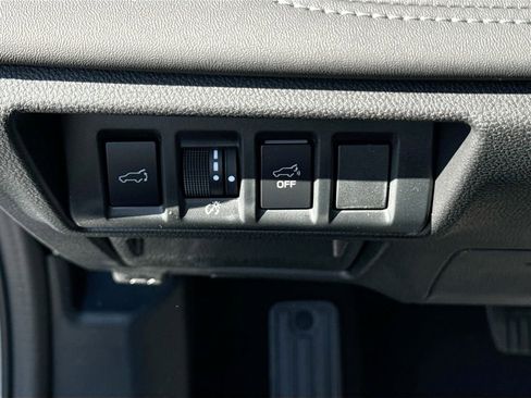 Used 2025 Subaru Outback Limited XT w/ Popular Package #2 AWD/4WD image 10