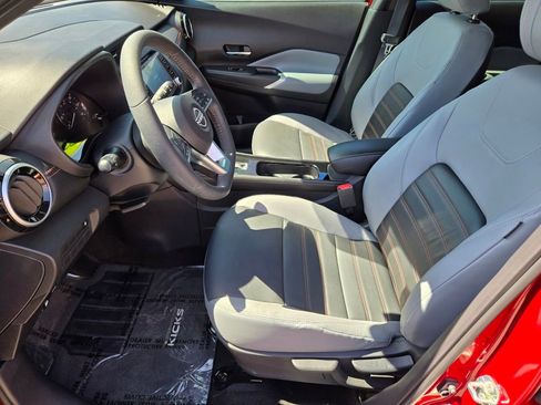 Certified 2023 Nissan Kicks SR w/ SR Premium Package FWD image 10