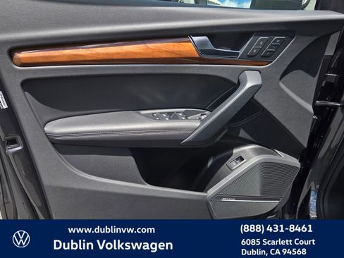 Used 2023 Audi Q5 2.0T Premium Plus w/ Premium Plus Package AWD/4WD image 10