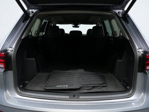 Used 2025 Volkswagen Atlas SEL image 34