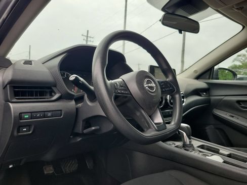 Used 2024 Nissan Sentra S FWD image 7