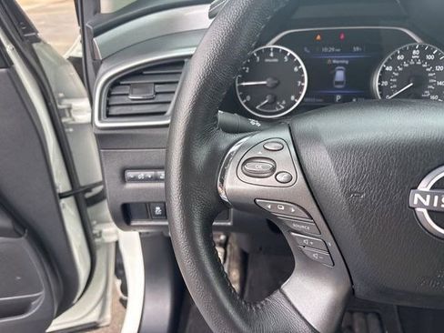 Used 2023 Nissan Murano SV w/ SV Midnight Edition Package image 17