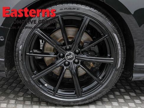 Used 2022 Audi A8 L 3.0T w/ Executive Package image 30